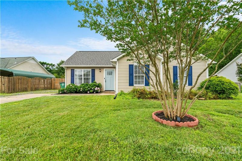 518 White Oak Ln, Matthews, NC 28104