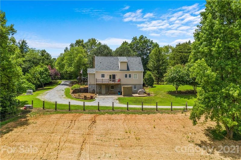 860 Idlewood Rd, Clover, SC 29710
