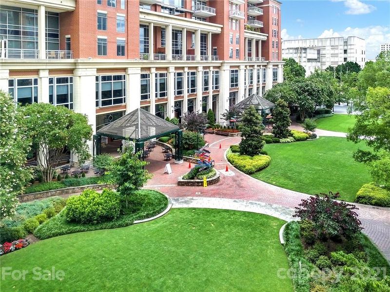 435 S Tryon St #706, Charlotte, NC 28202