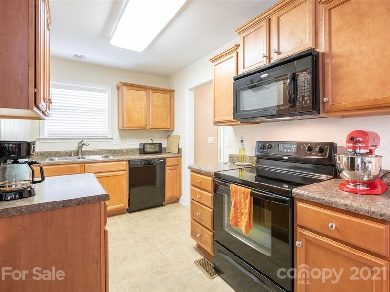 1724 Brian William Rd, Charlotte, NC 28212