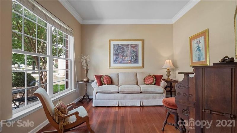 322 Matthews Estates Rd, Matthews, NC 28105