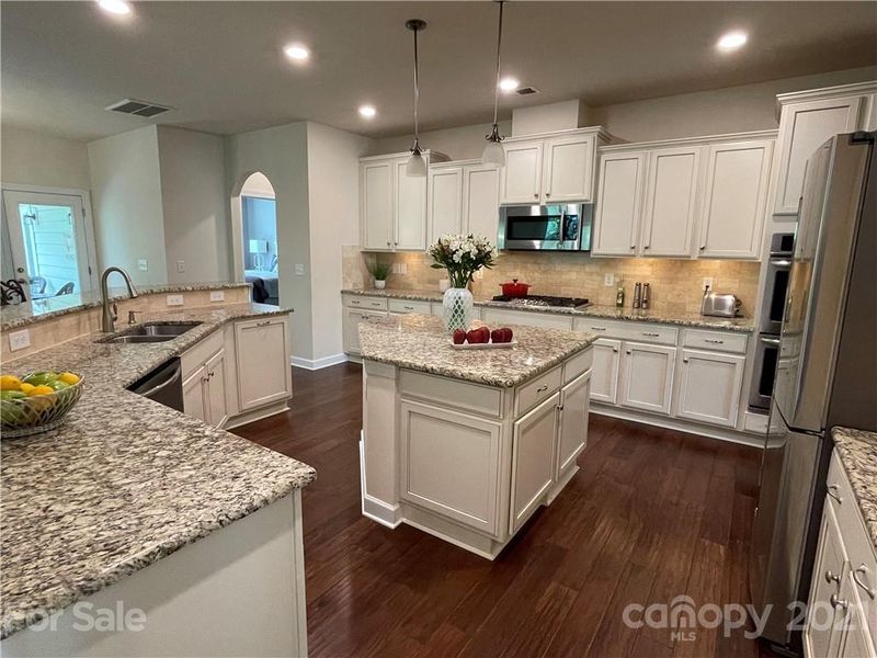2304 Gallberry Ln, Waxhaw, NC 28173