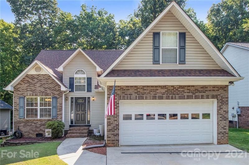 1556 Cambridge Heights Pl NW, Concord, NC 28027
