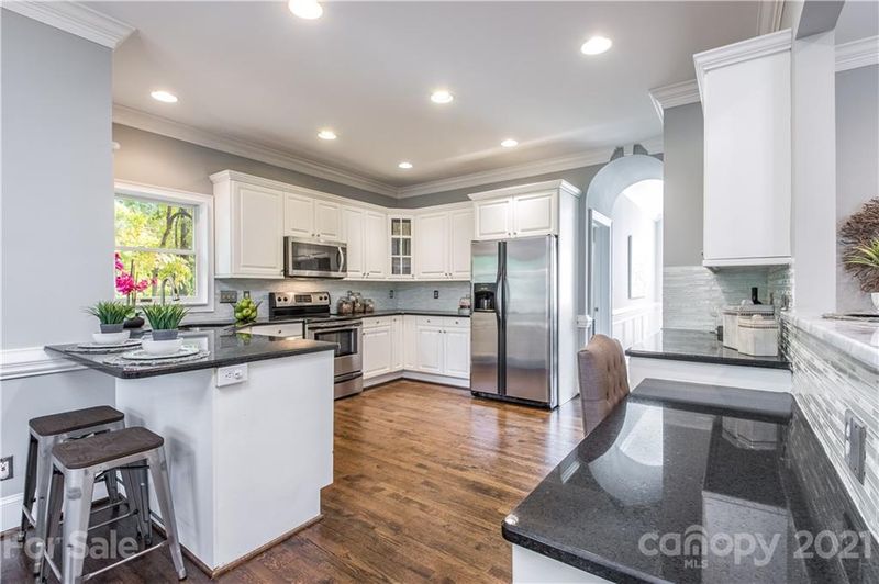 3900 Ayrshire Pl, Charlotte, NC 28210