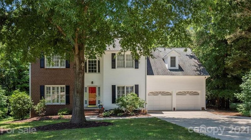 2025 Brandywine Dr, Matthews, NC 28105