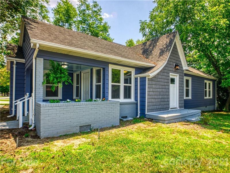 1914 Lane St, Kannapolis, NC 28083