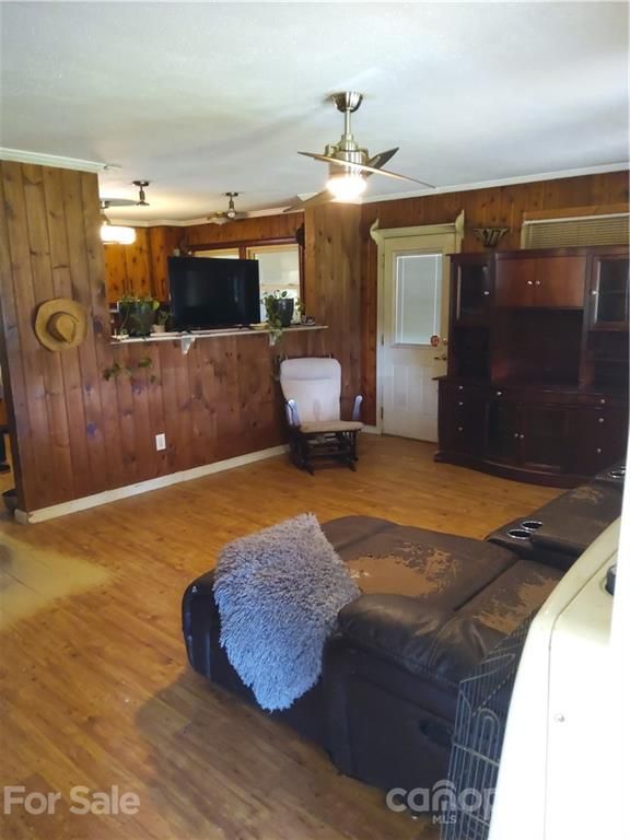 655 Hill Rd, Lincolnton, NC 28092