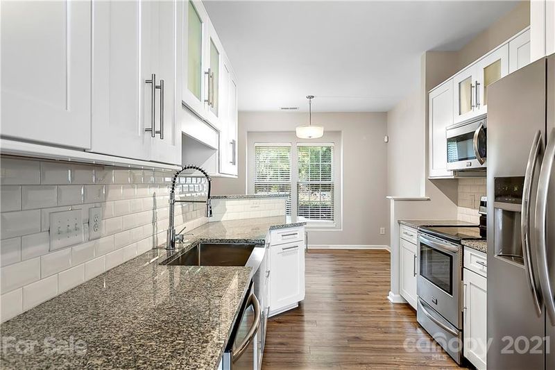 4747 Forestridge Commons Dr, Charlotte, NC 28269