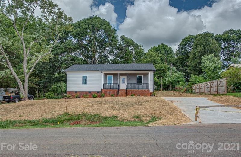 326 Telegraph Dr, Gastonia, NC 28056