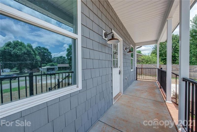 326 Telegraph Dr, Gastonia, NC 28056