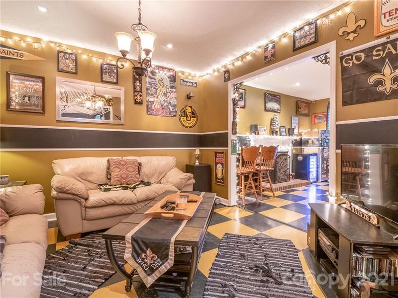 11127 Berkley Square Ln, Matthews, NC 28105