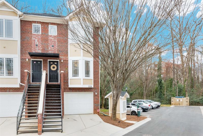 1128 Kurt Ct, Charlotte, NC 28209