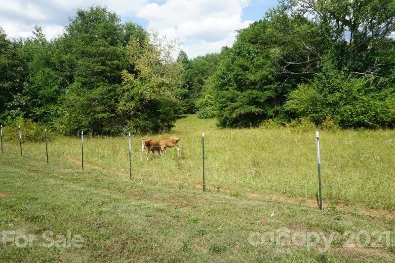 1076 Park Cir, Lincolnton, NC 28092