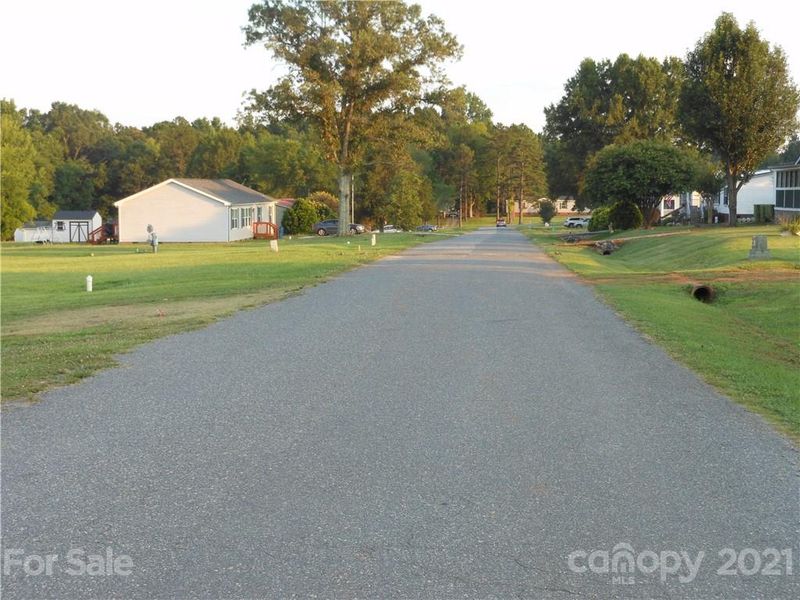 9748 Knightbridge Dr, Concord, NC 28025