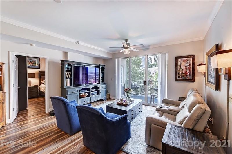 300 W 5th St #513, Charlotte, NC 28202