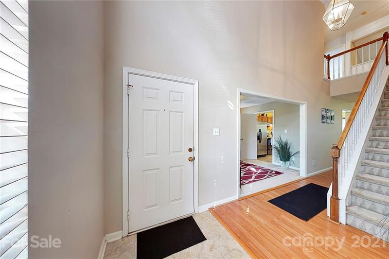 9040 Little Hampton Pl, Charlotte, NC 28215