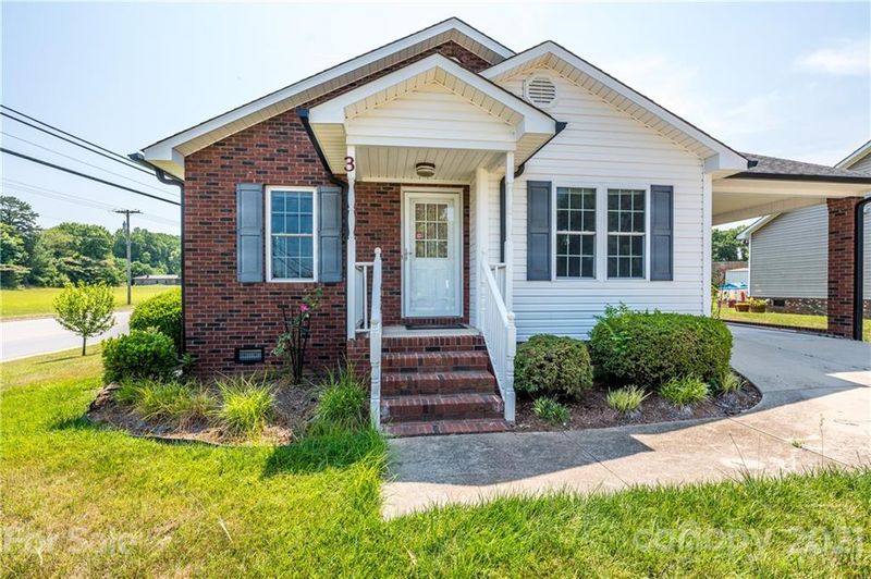 3 Rosegaye Ave, Concord, NC 28025