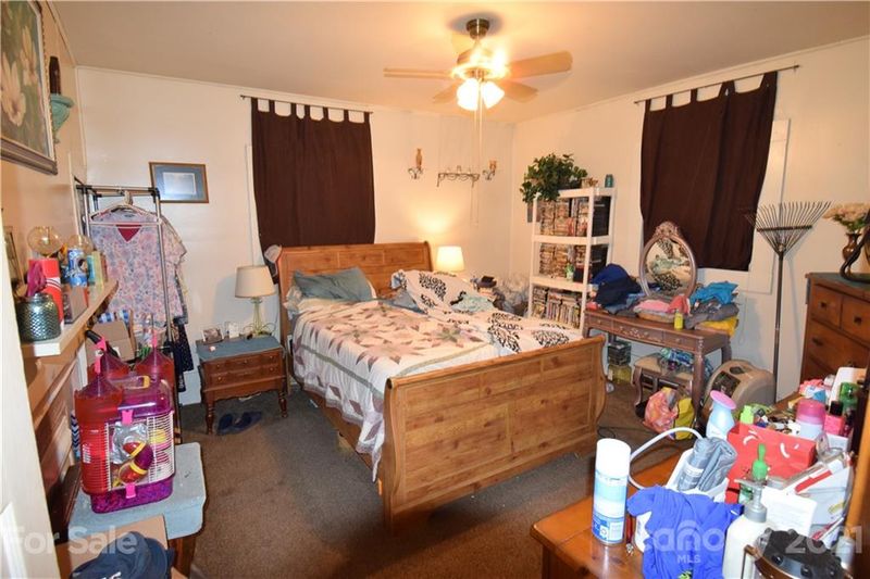 747 Mutual Rd, Gastonia, NC 28052