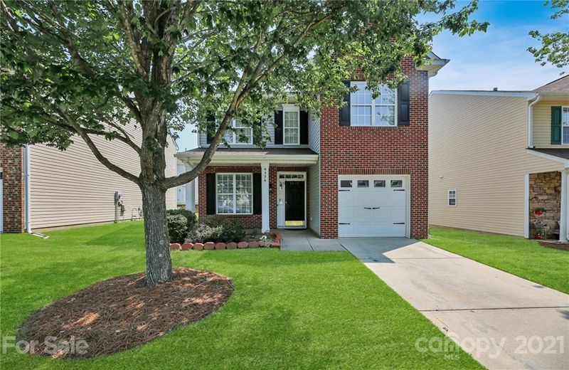 9326 Longstone Ln, Charlotte, NC 28277