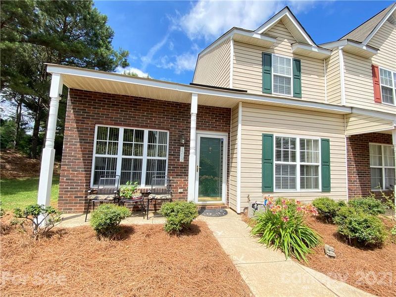 7712 Petrea Ln, Charlotte, NC 28227