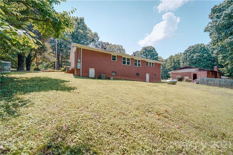 1269 Madison Ave, Kannapolis, NC 28081