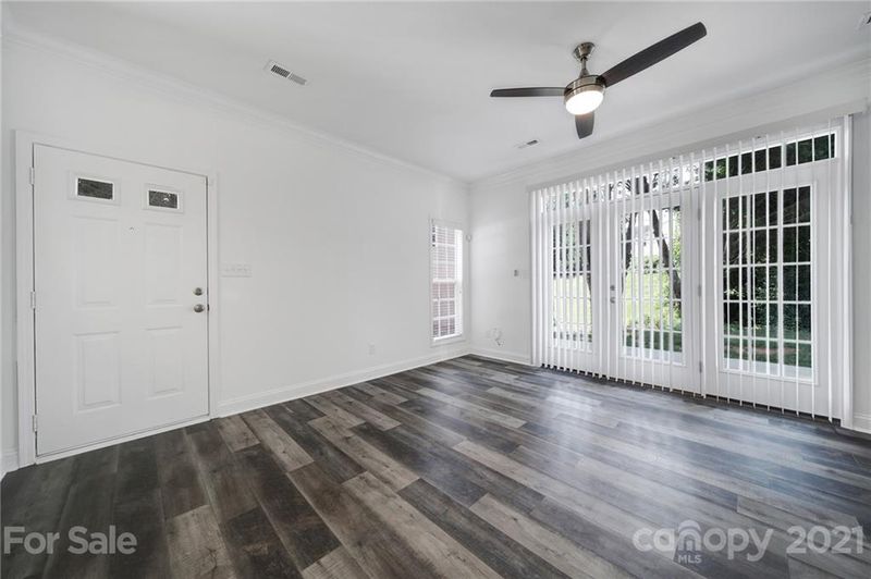 1156 Phil Oneil Dr, Charlotte, NC 28215