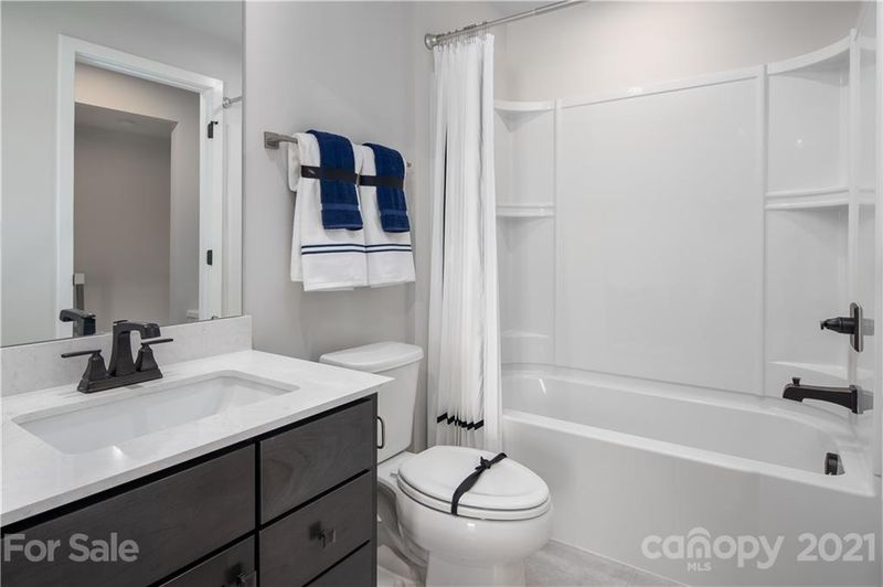 632 Crudent Rd #1011B, Tega Cay, SC 29708