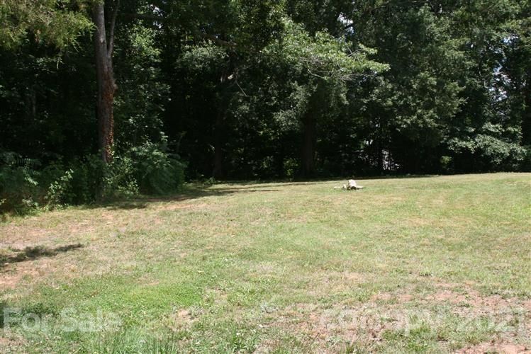 139 Walk On Rd, Stony Point, NC 28678