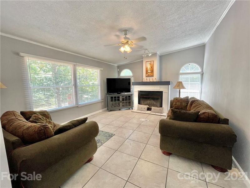 5010 Sierra Dr, Maiden, NC 28650