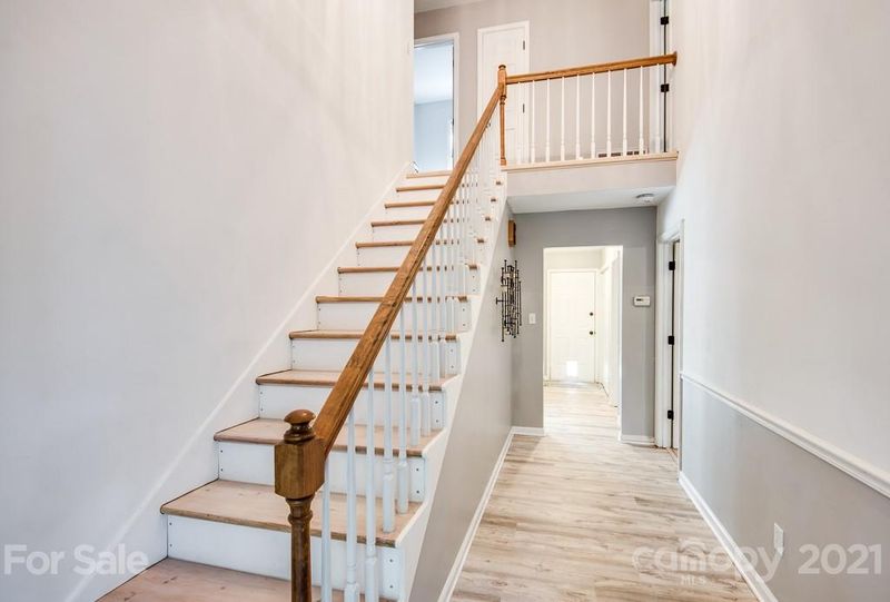 3986 Mattingly Dr, Hickory, NC 28602