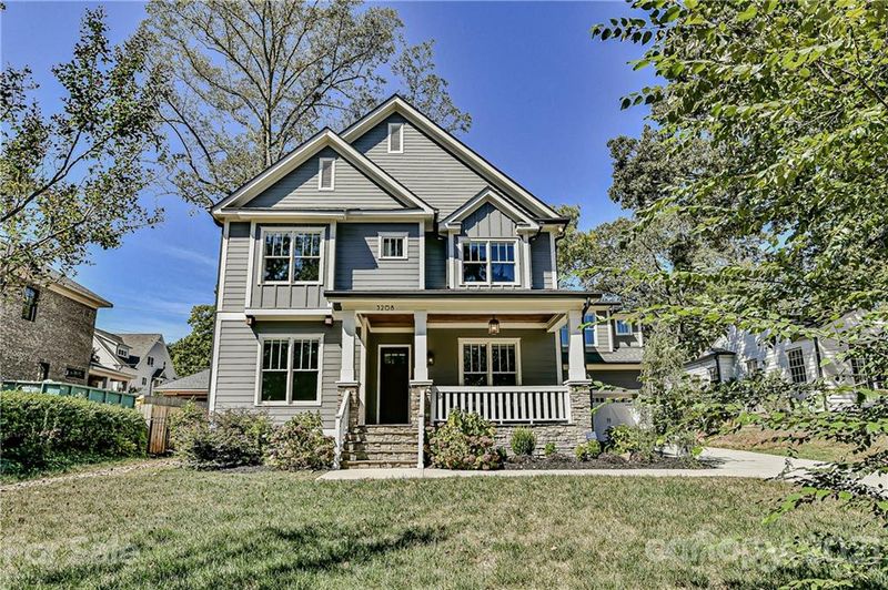 3208 Fairfax Dr, Charlotte, NC 28209