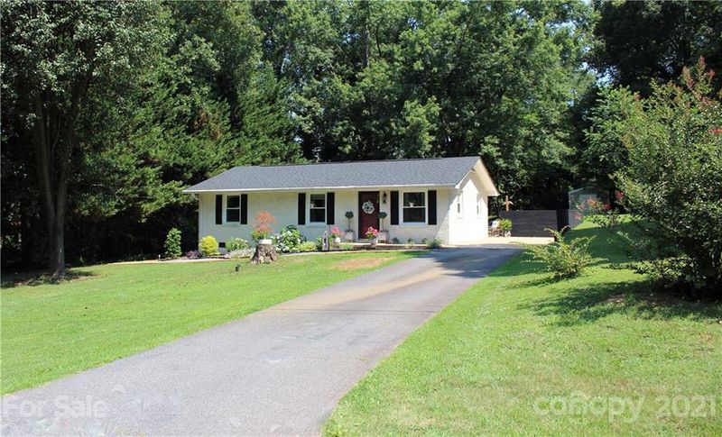 2831 39th Ave NE, Hickory, NC 28601
