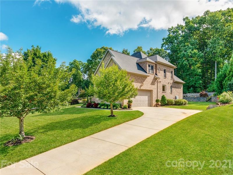 3552 Maple Wood Dr, Denver, NC 28037