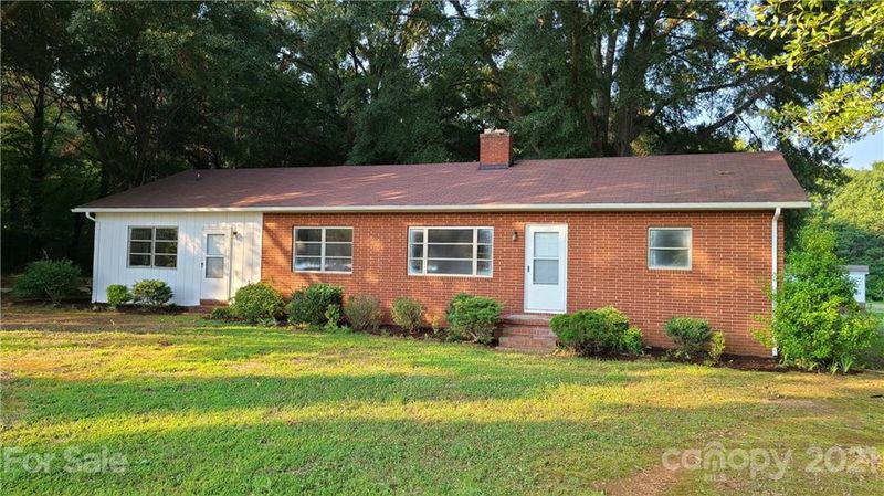 7145 Sifford Rd, Stanley, NC 28164