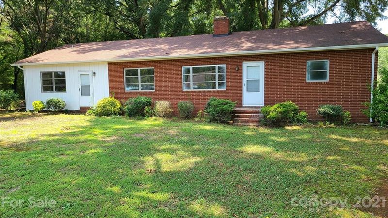 7145 Sifford Rd, Stanley, NC 28164