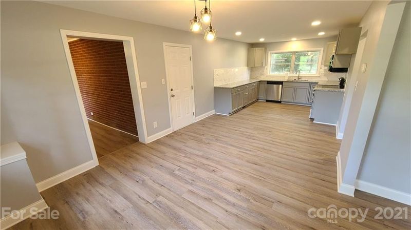 7145 Sifford Rd, Stanley, NC 28164