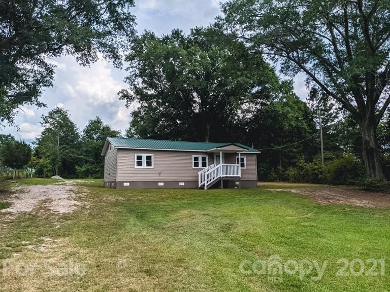 2271 W Chester School Rd, Chester, SC 29706