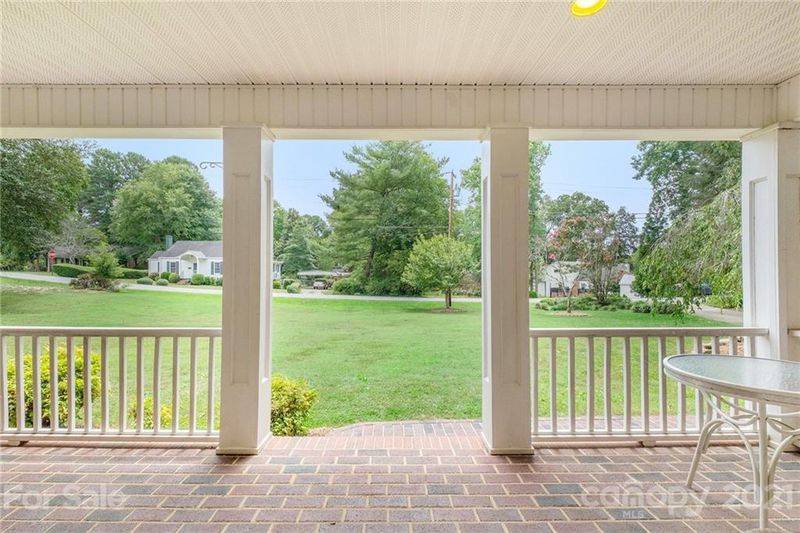 217 Buff St, Lincolnton, NC 28092