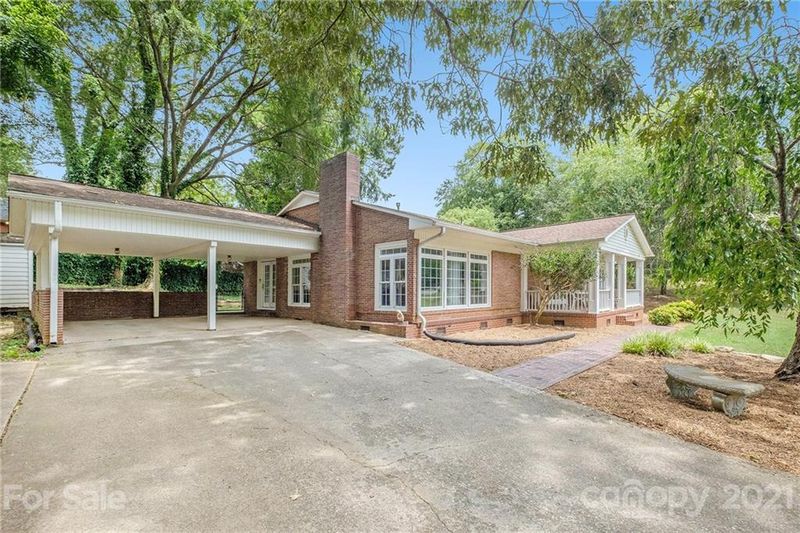 217 Buff St, Lincolnton, NC 28092