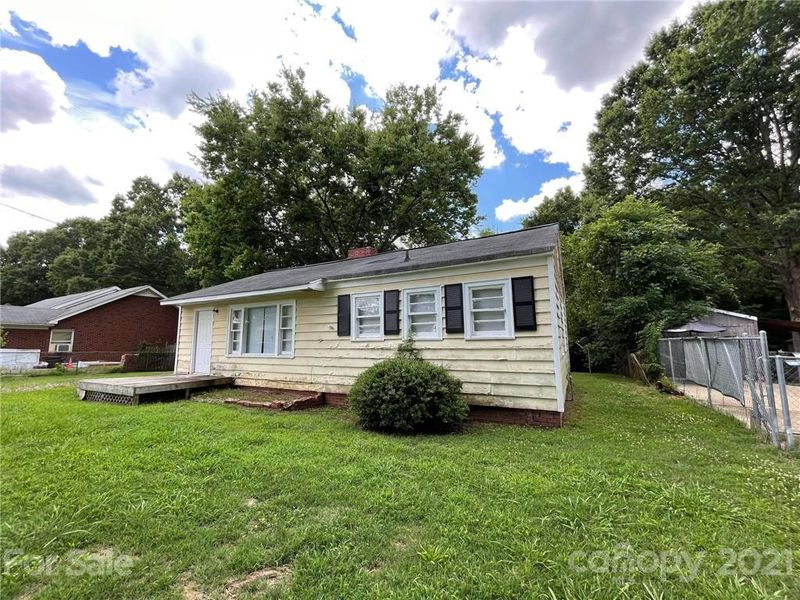 325 Collingswood Dr, Concord, NC 28027