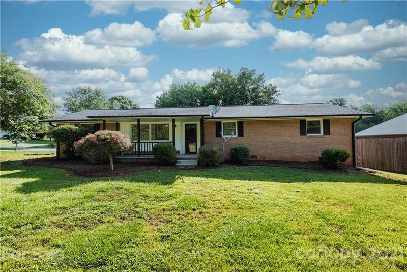 1945 Kool Park Rd NE, Hickory, NC 28601