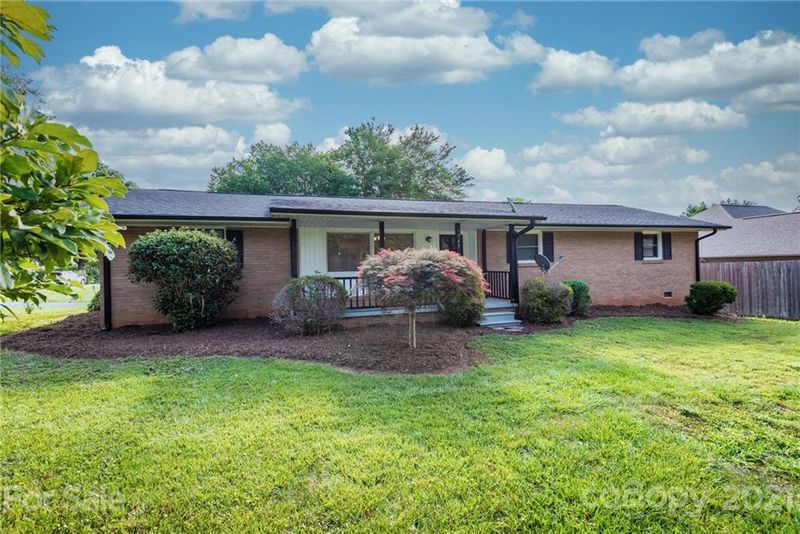 1945 Kool Park Rd NE, Hickory, NC 28601