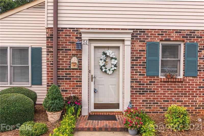 1330 5th St #51, Hickory, NC 28601