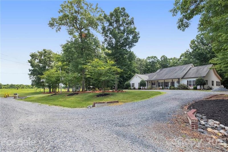 2527 Cocoon Rn, Wingate, NC 28174