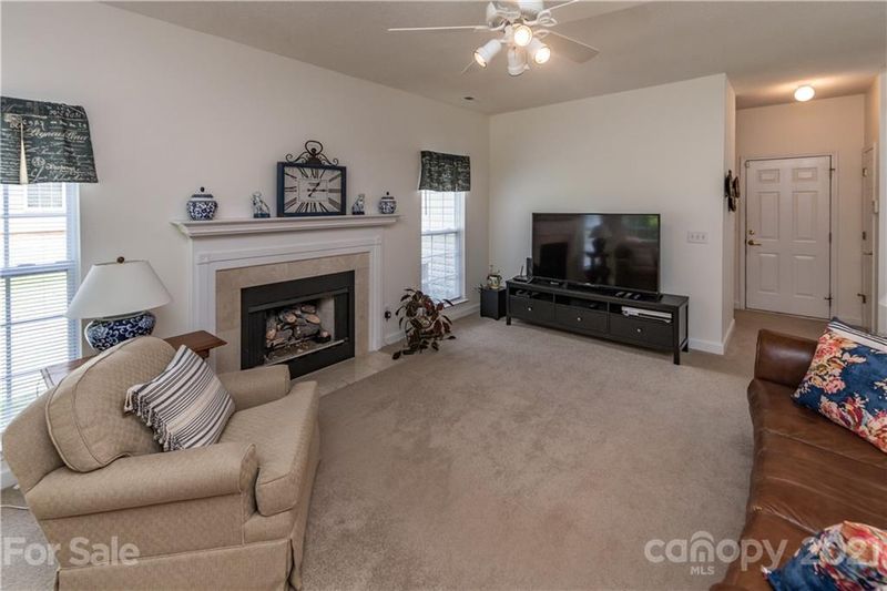 851 Knightsbridge Rd, Fort Mill, SC 29708