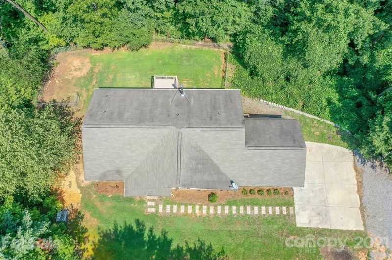 178 Winding Cedar Dr, Statesville, NC 28677