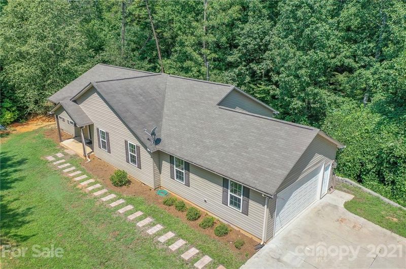 178 Winding Cedar Dr, Statesville, NC 28677