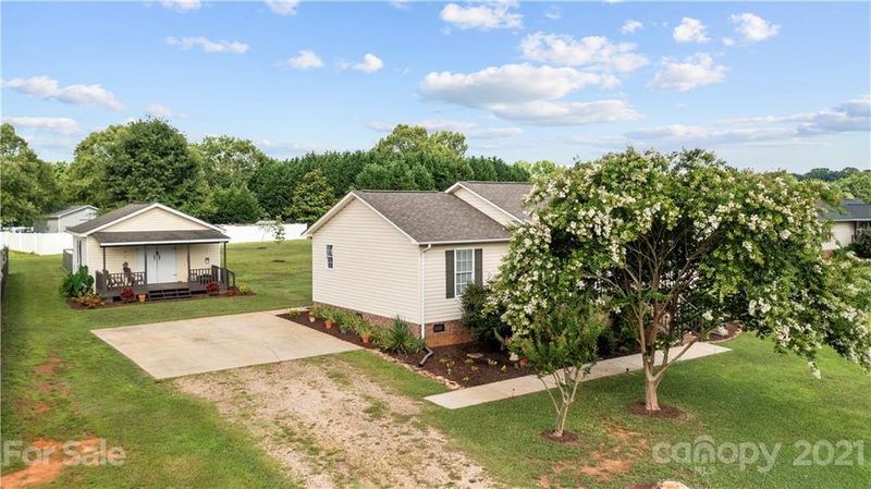 135 Flushing Dr, York, SC 29745