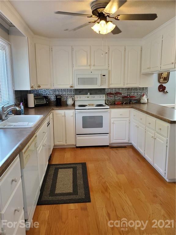 808 Jet St, Kannapolis, NC 28081
