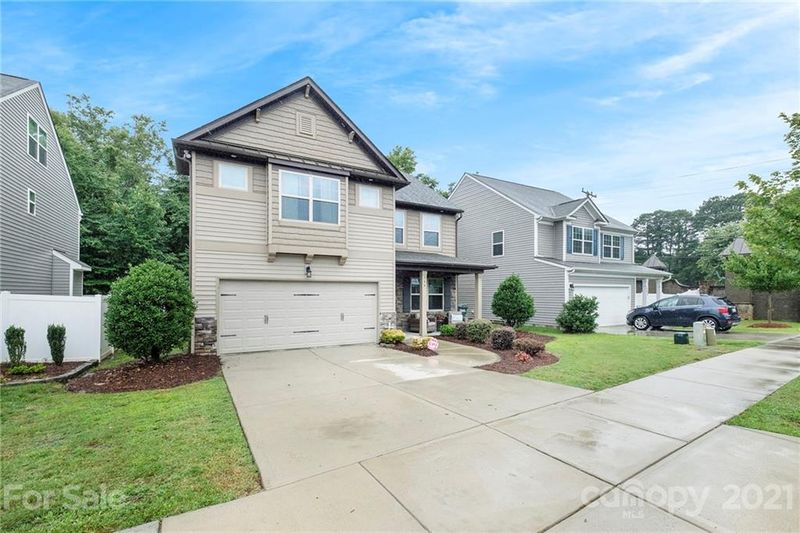 364 Winecoff Woods Dr, Concord, NC 28027